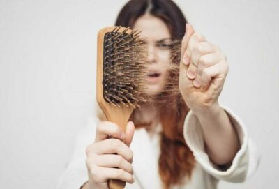 Как стресс влияет на волосы человека